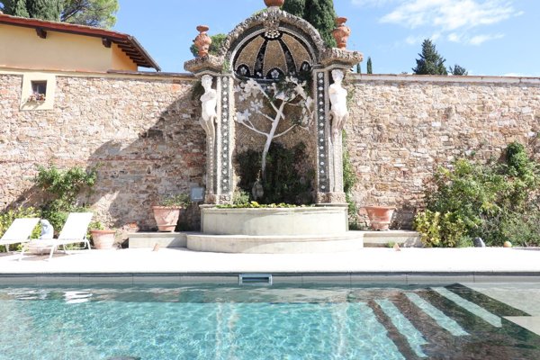 casa indipendente in vendita a Firenze in zona Porta Romana