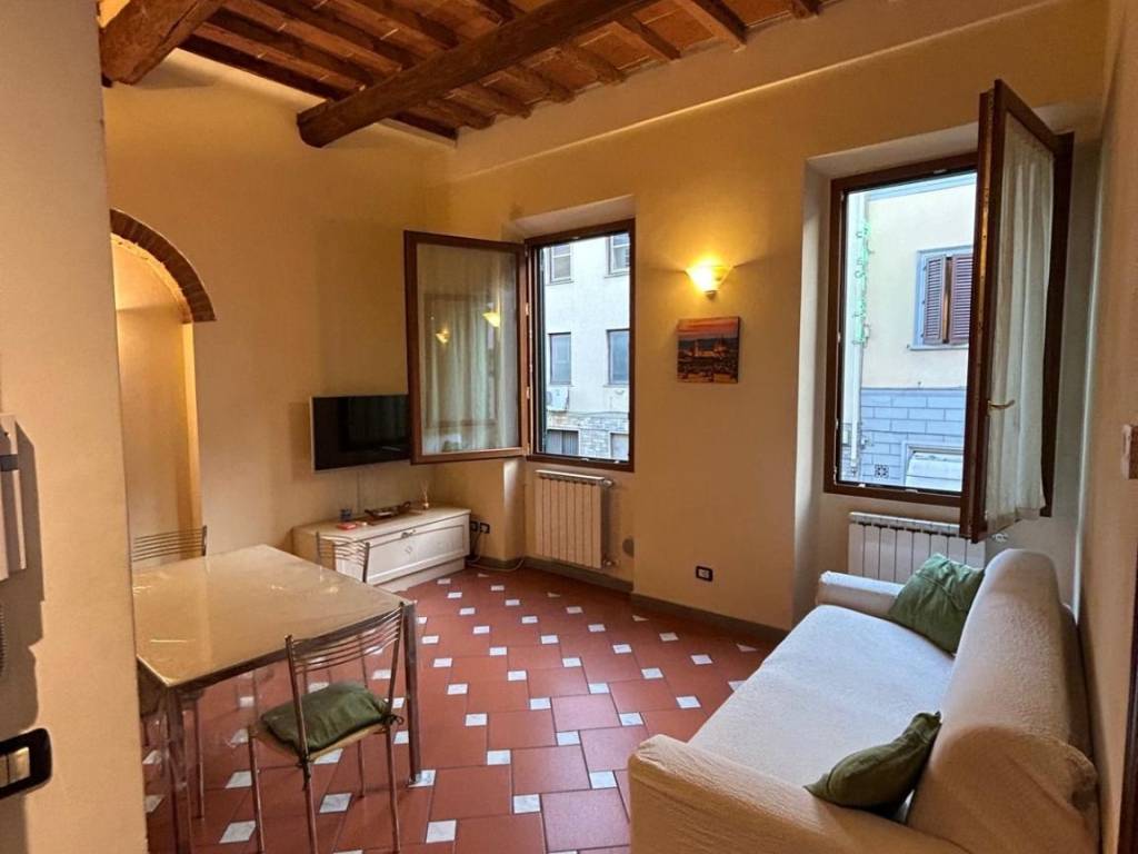 appartamento in vendita a Firenze in zona Centro Santa Croce