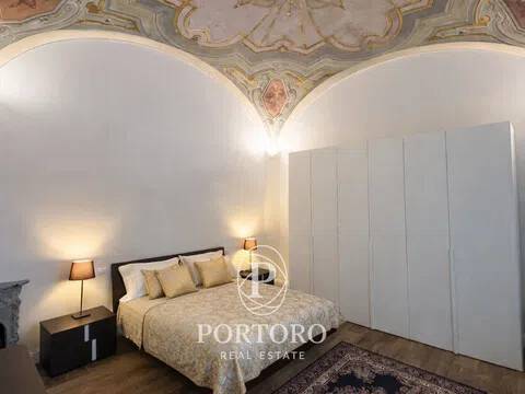 appartamento in vendita a Firenze in zona Centro Santa Maria Novella