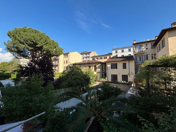appartamento in vendita a Firenze in zona Statuto