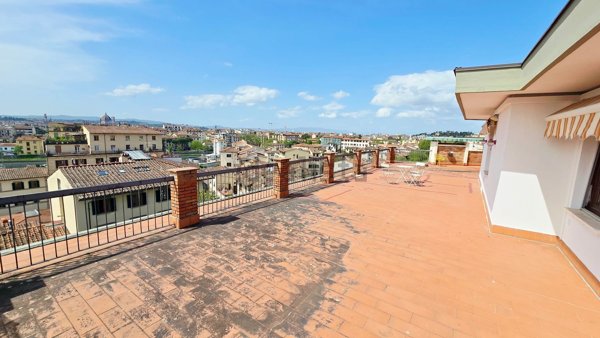 appartamento in vendita a Firenze in zona Campo di Marte
