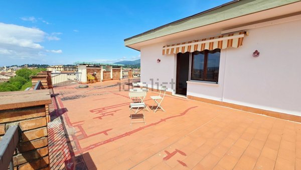 appartamento in vendita a Firenze in zona Campo di Marte
