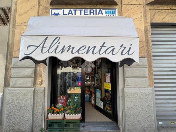negozio in vendita a Firenze in zona Statuto