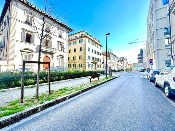appartamento in vendita a Firenze in zona Centro Santa Maria Novella