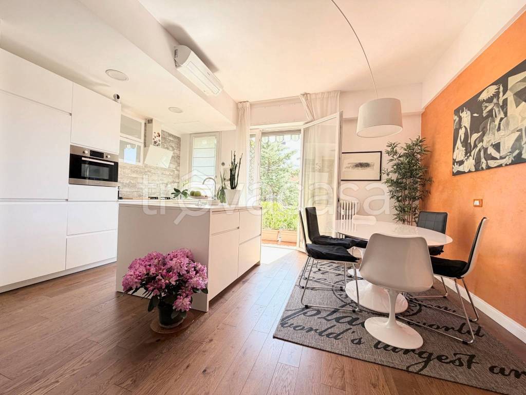 appartamento in vendita a Firenze in zona Isolotto