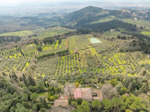 casa indipendente in vendita a Firenze in zona Le Cure