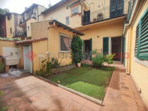 appartamento in vendita a Firenze in zona Campo di Marte