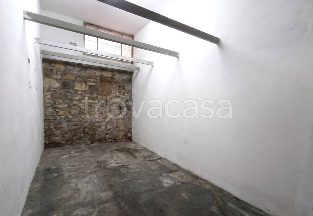 locale di sgombero in vendita a Firenze in zona Firenze Nova