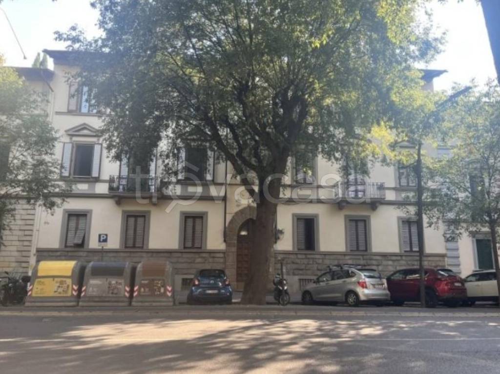 appartamento in vendita a Firenze in zona Campo di Marte