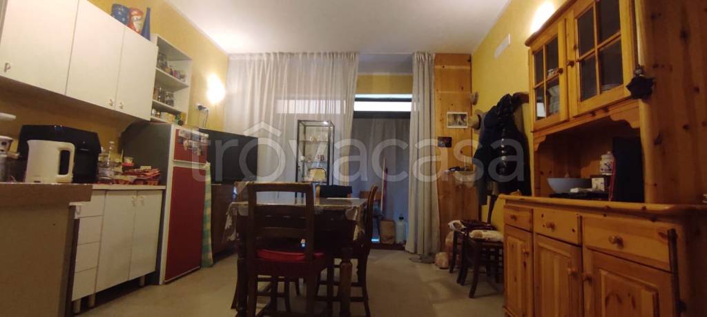 negozio in vendita a Firenze in zona Isolotto