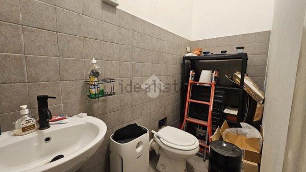 negozio in vendita a Firenze in zona Careggi