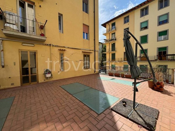 appartamento in vendita a Firenze in zona Statuto