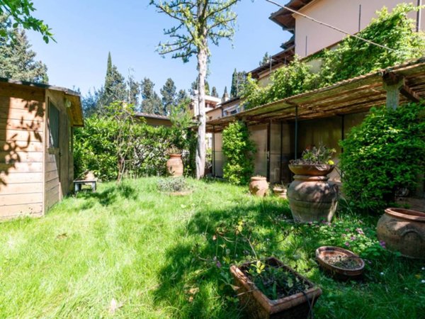casa indipendente in vendita a Firenze in zona Porta Romana