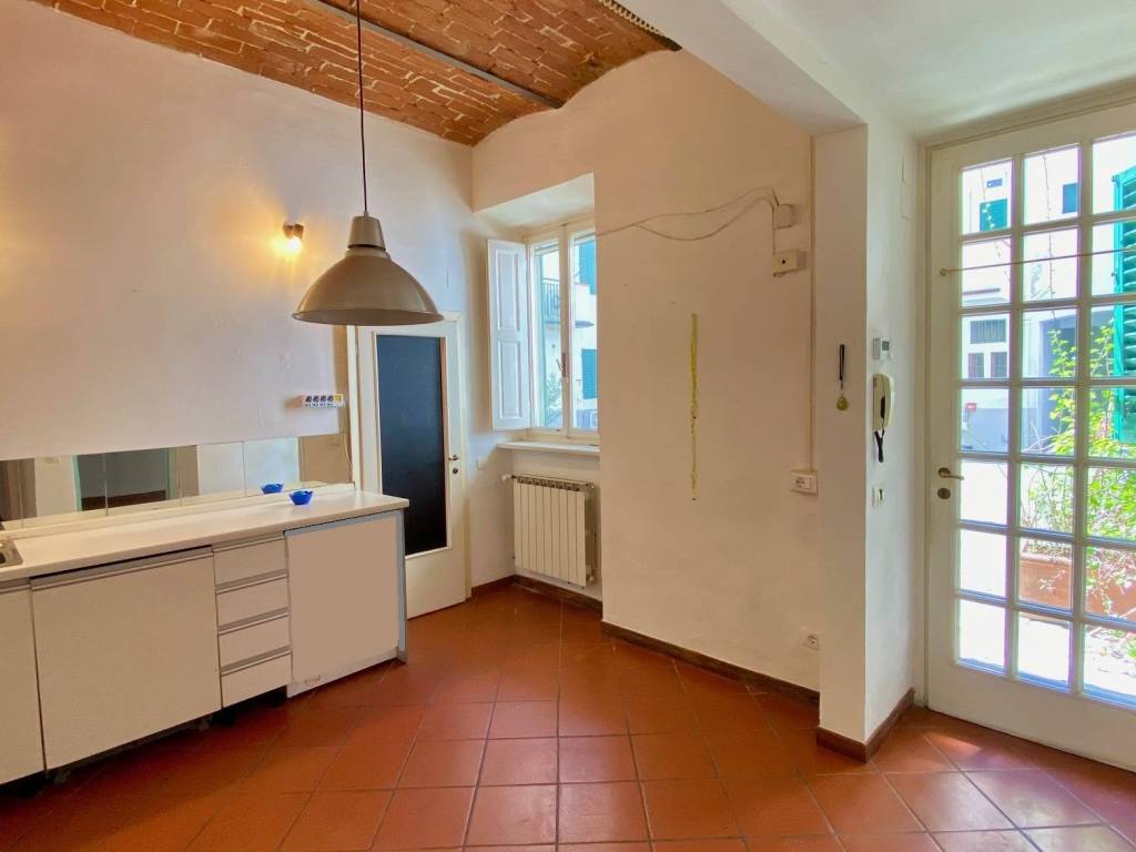 appartamento in vendita a Firenze in zona Campo di Marte