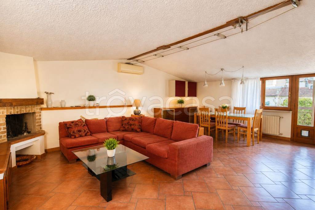 appartamento in vendita a Firenze in zona Campo di Marte