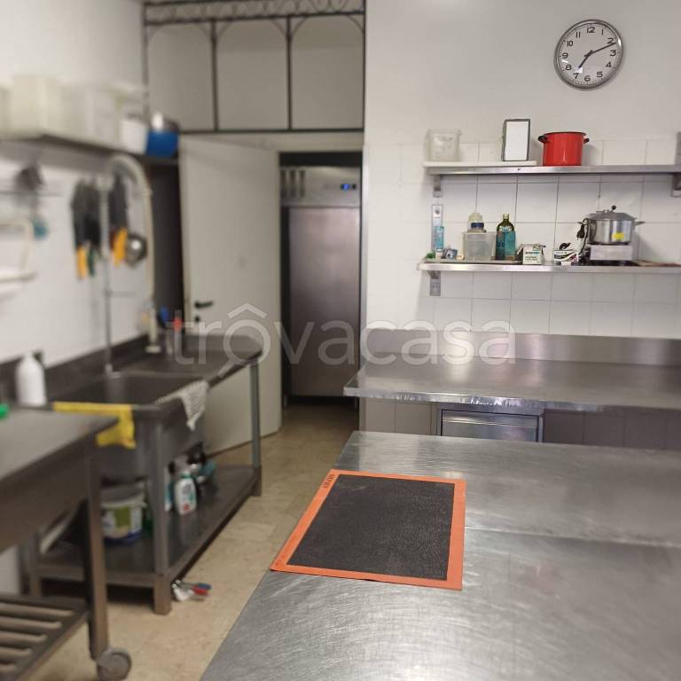 negozio in vendita a Firenze in zona Isolotto