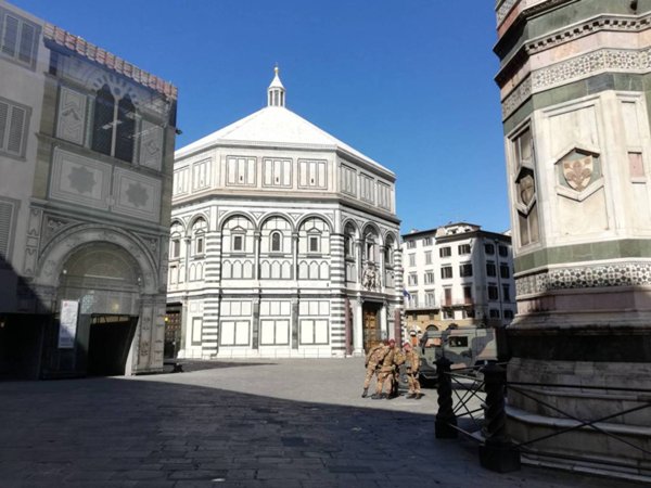 negozio in vendita a Firenze in zona Centro Duomo