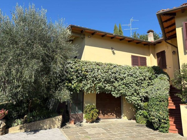 casa indipendente in vendita a Firenze in zona Bellosguardo