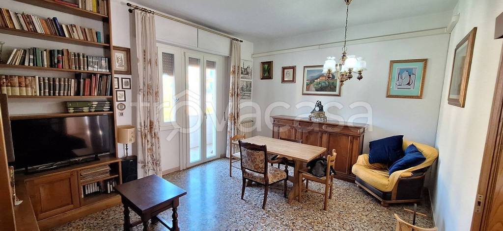 appartamento in vendita a Firenze in zona Firenze Nova