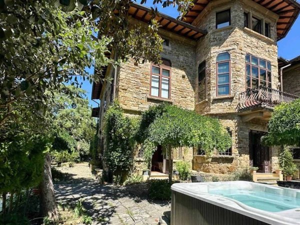 casa indipendente in vendita a Firenze in zona Porta Romana