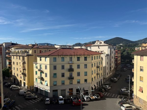 appartamento in vendita a Firenze in zona Coverciano