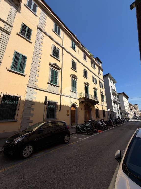 appartamento in vendita a Firenze in zona Centro Santa Maria Novella