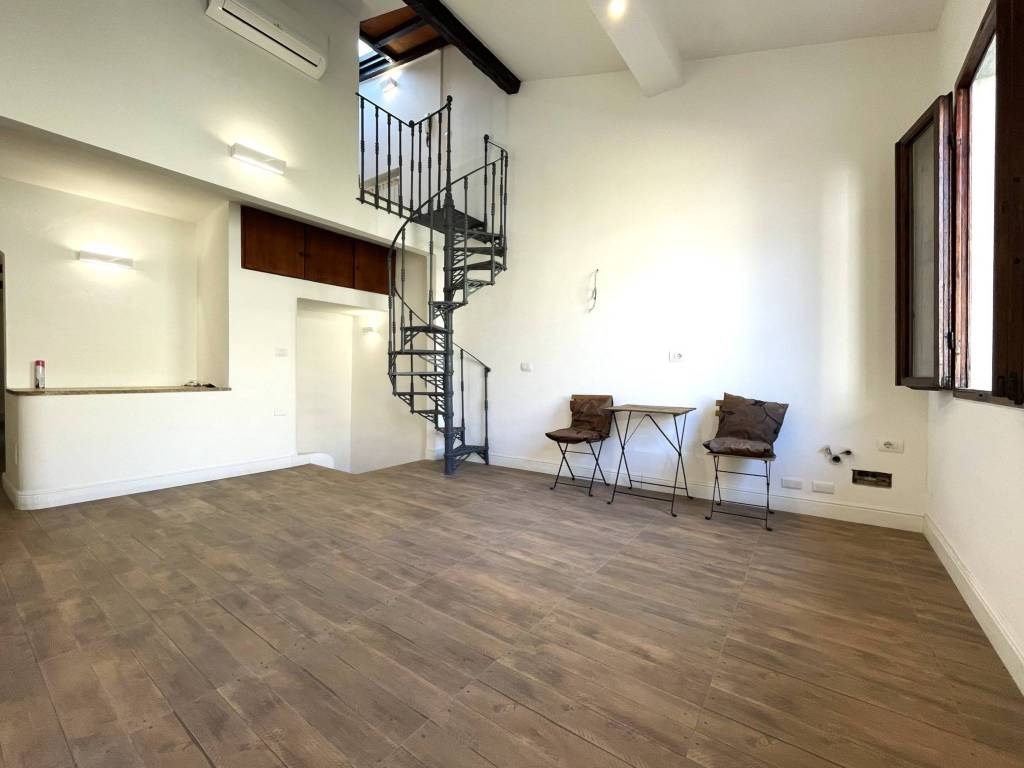 appartamento in vendita a Firenze in zona Centro Storico