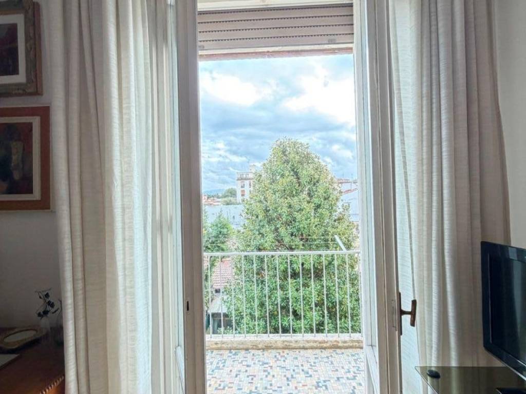 appartamento in vendita a Firenze in zona Campo di Marte
