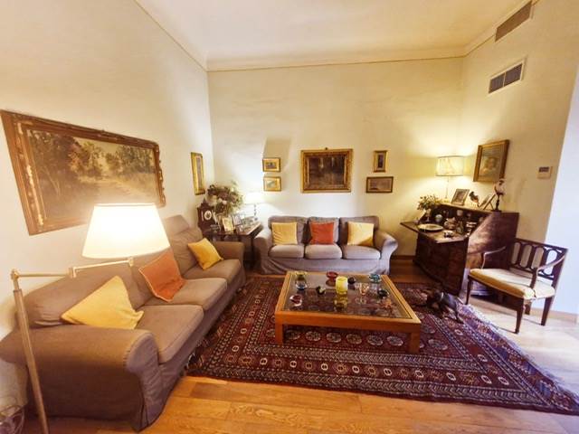 appartamento in vendita a Firenze in zona Campo di Marte