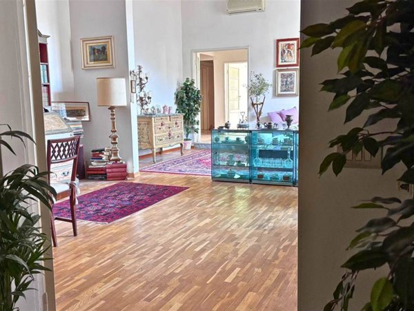 appartamento in vendita a Firenze in zona Centro Santa Croce