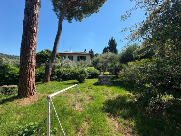 casa indipendente in vendita a Firenze in zona Settignano