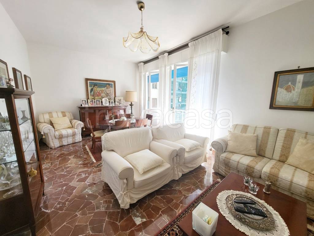 appartamento in vendita a Firenze in zona Campo di Marte