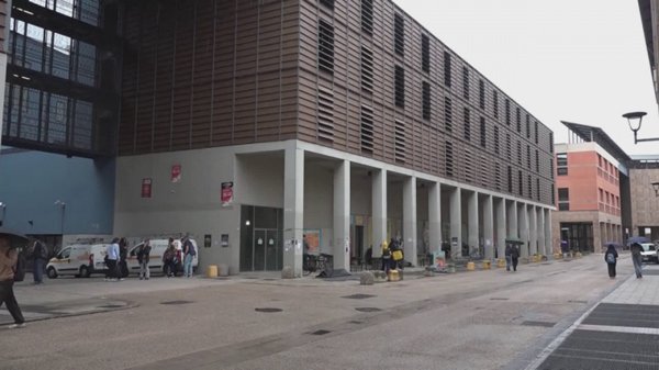 locale commerciale in vendita a Firenze in zona Novoli