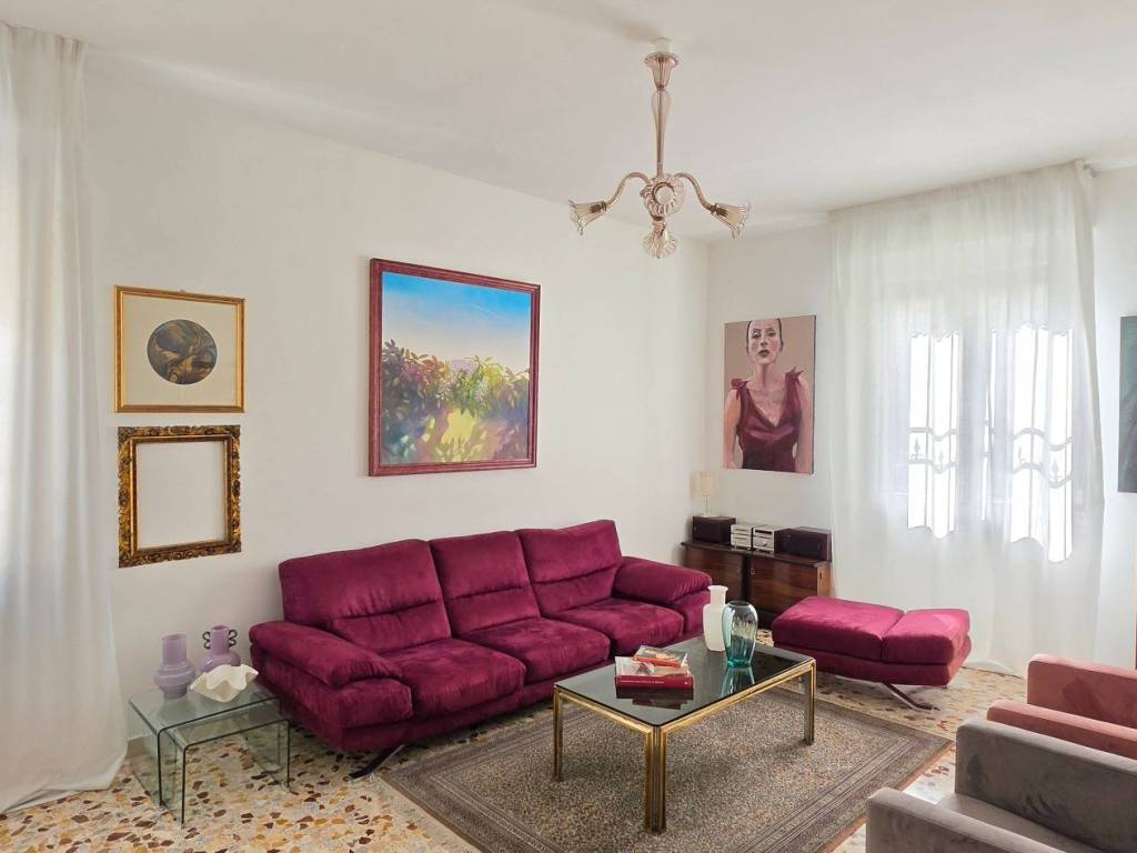 appartamento in vendita a Firenze in zona Isolotto