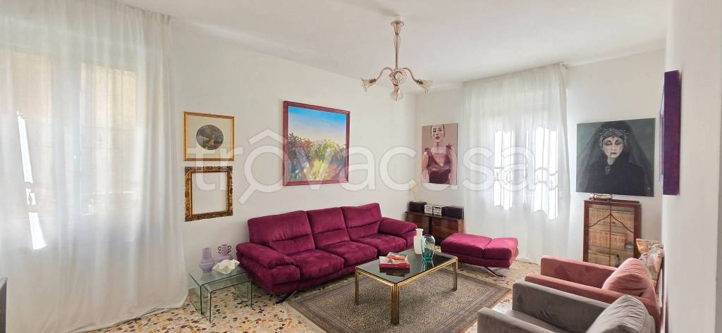 appartamento in vendita a Firenze in zona Isolotto