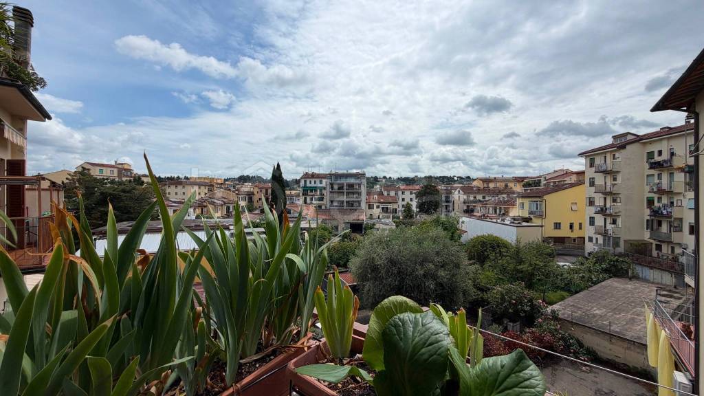 appartamento in vendita a Firenze in zona Legnaia
