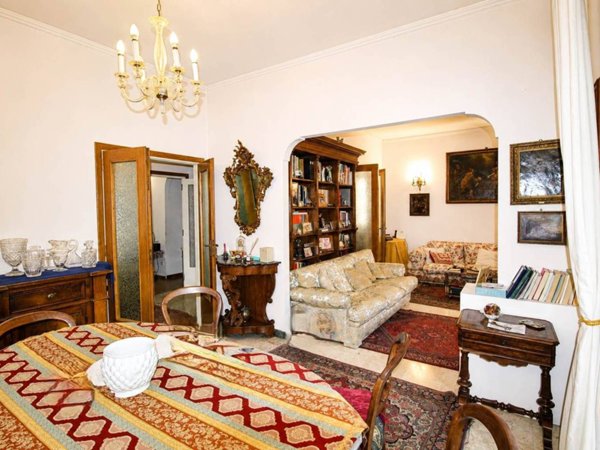 appartamento in vendita a Firenze in zona Campo di Marte
