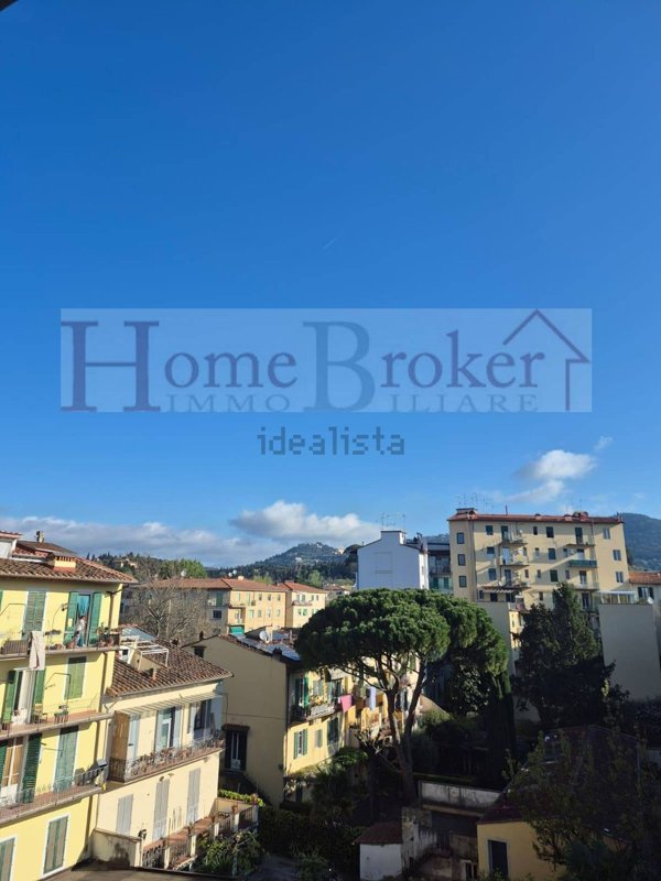 appartamento in vendita a Firenze in zona Campo di Marte