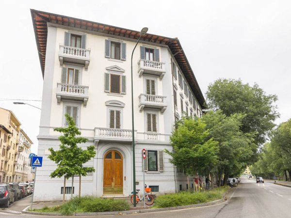 appartamento in vendita a Firenze in zona Centro Santa Maria Novella