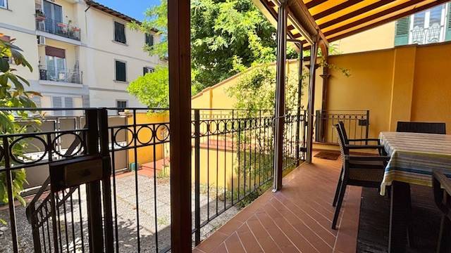 casa indipendente in vendita a Firenze in zona Careggi
