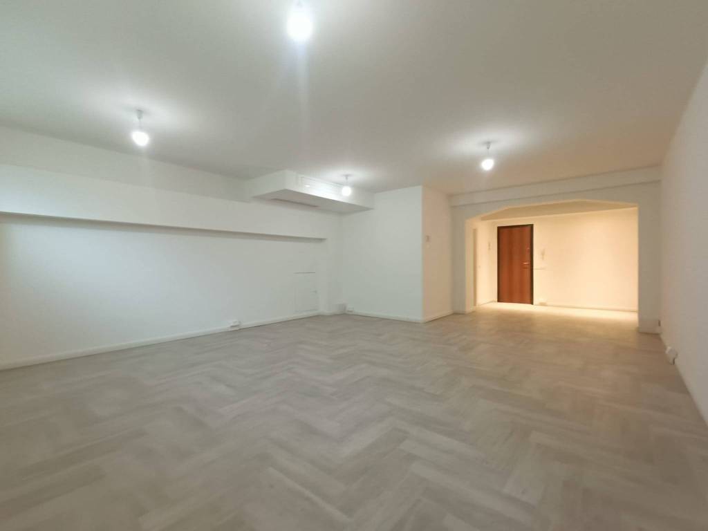 ufficio in vendita a Firenze in zona Campo di Marte