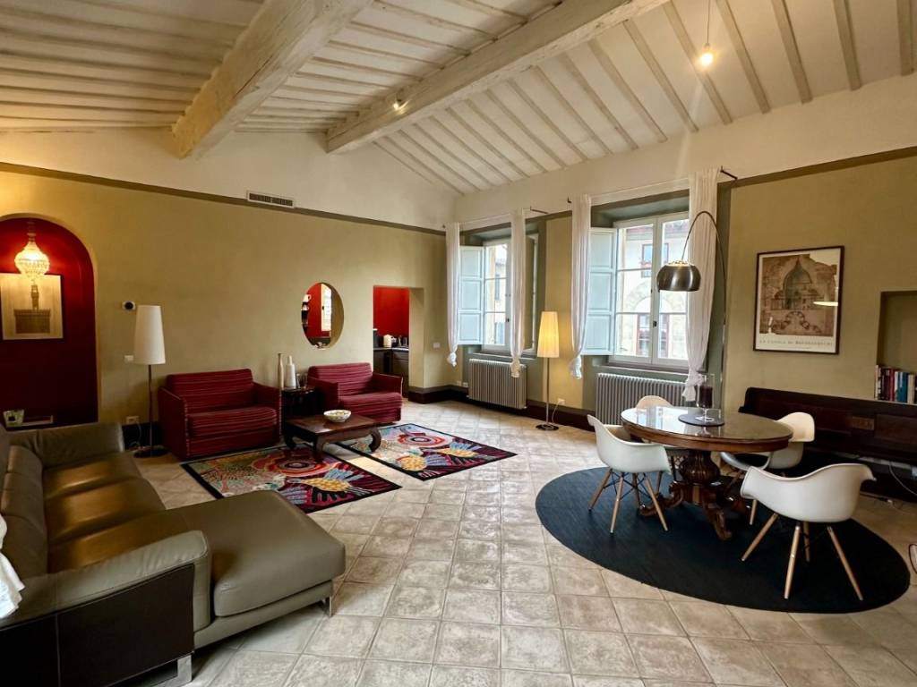 appartamento in vendita a Firenze in zona Centro Santa Croce
