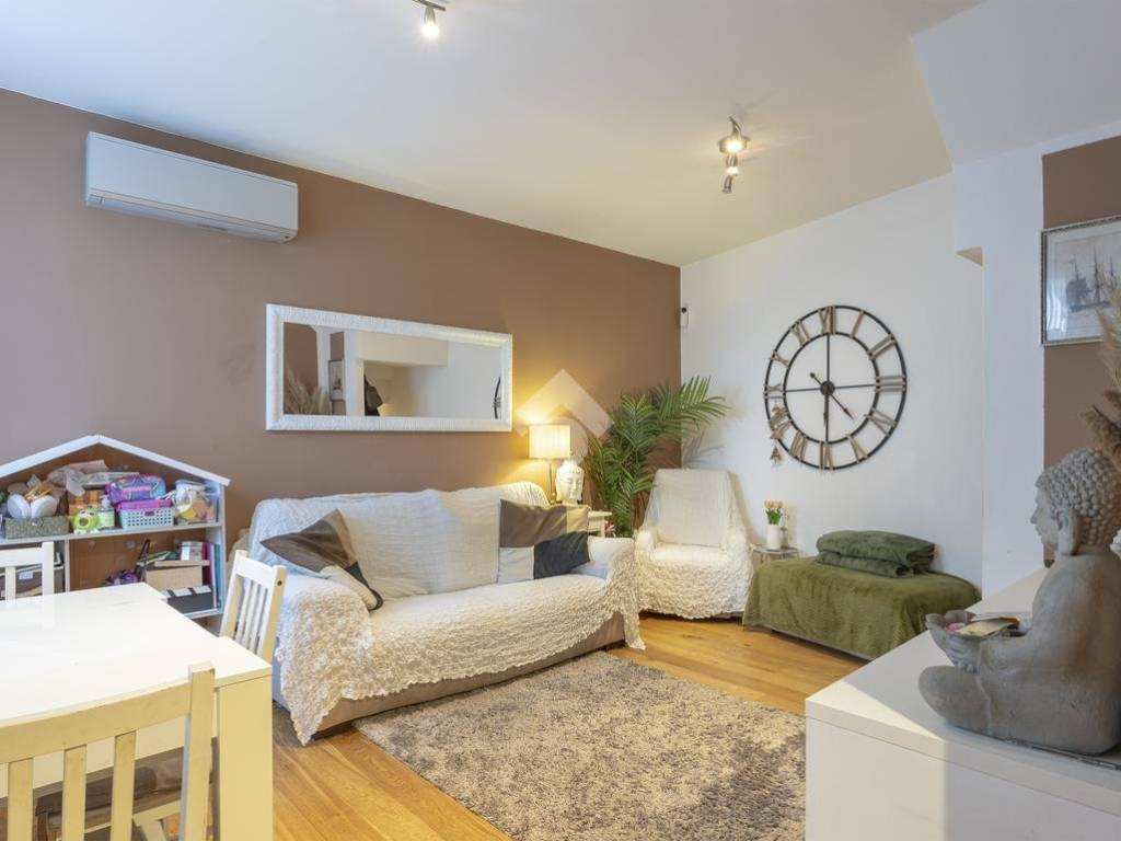 casa indipendente in vendita a Firenze in zona Campo di Marte