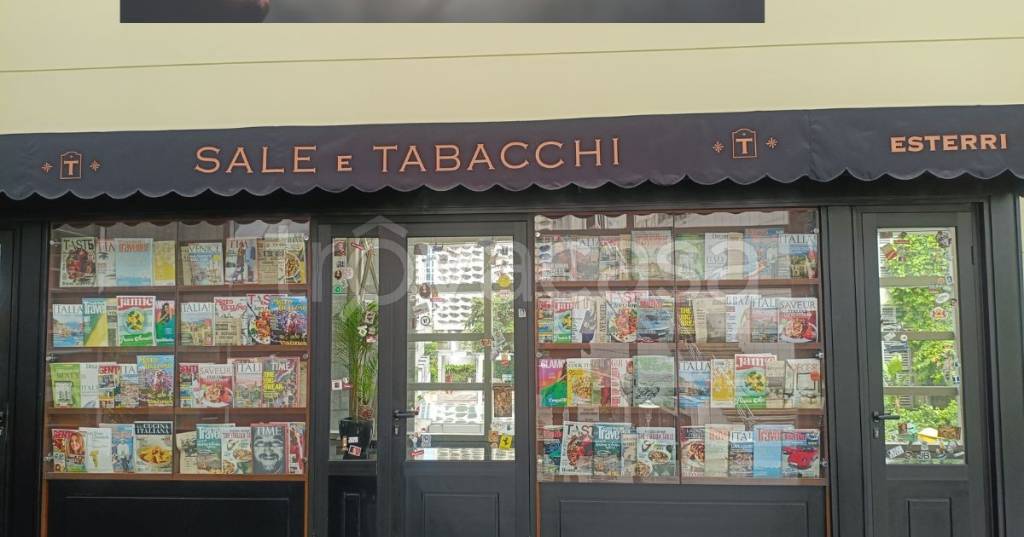 negozio in vendita a Firenze in zona Novoli
