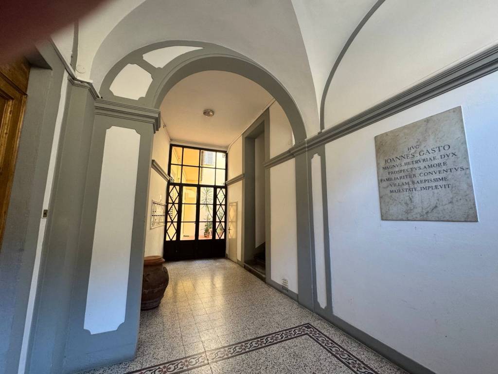 appartamento in vendita a Firenze in zona Galluzzo