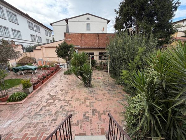 appartamento in vendita a Firenze in zona Pignone
