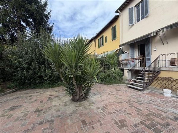 appartamento in vendita a Firenze in zona Pignone