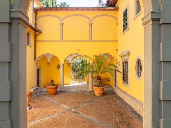 casa indipendente in vendita a Firenze in zona Campo di Marte
