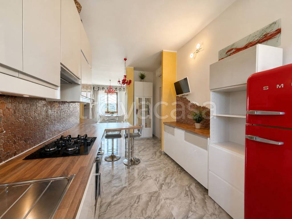 appartamento in vendita a Firenze in zona Isolotto