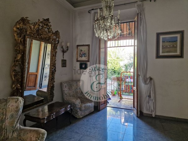 casa indipendente in vendita a Firenze in zona Centro Storico
